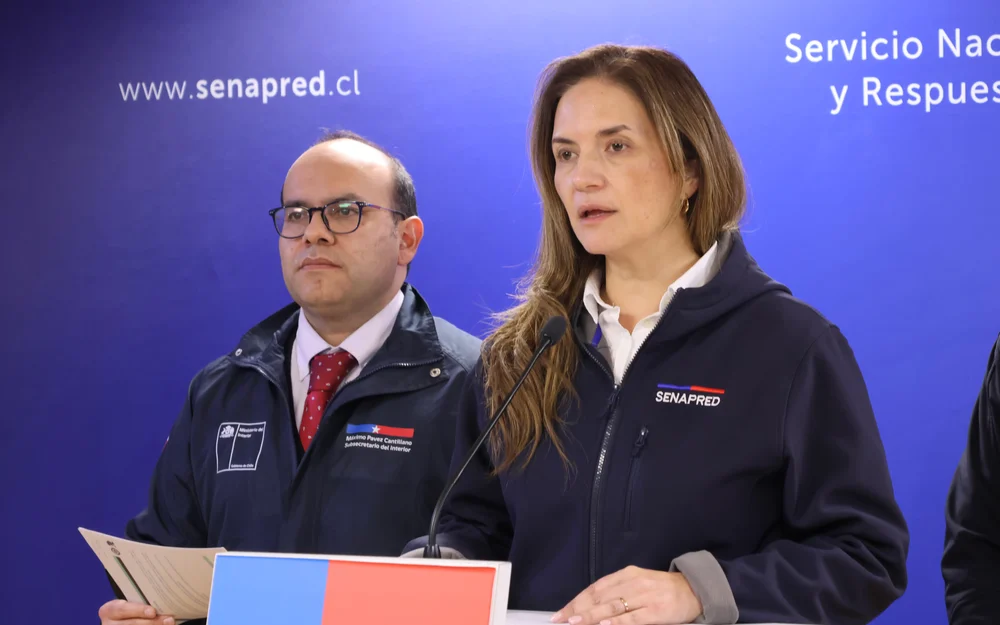 Senapred cita a Cogrid en diez comunas de la RM bajo alerta roja por las lluvias de la próxima semana