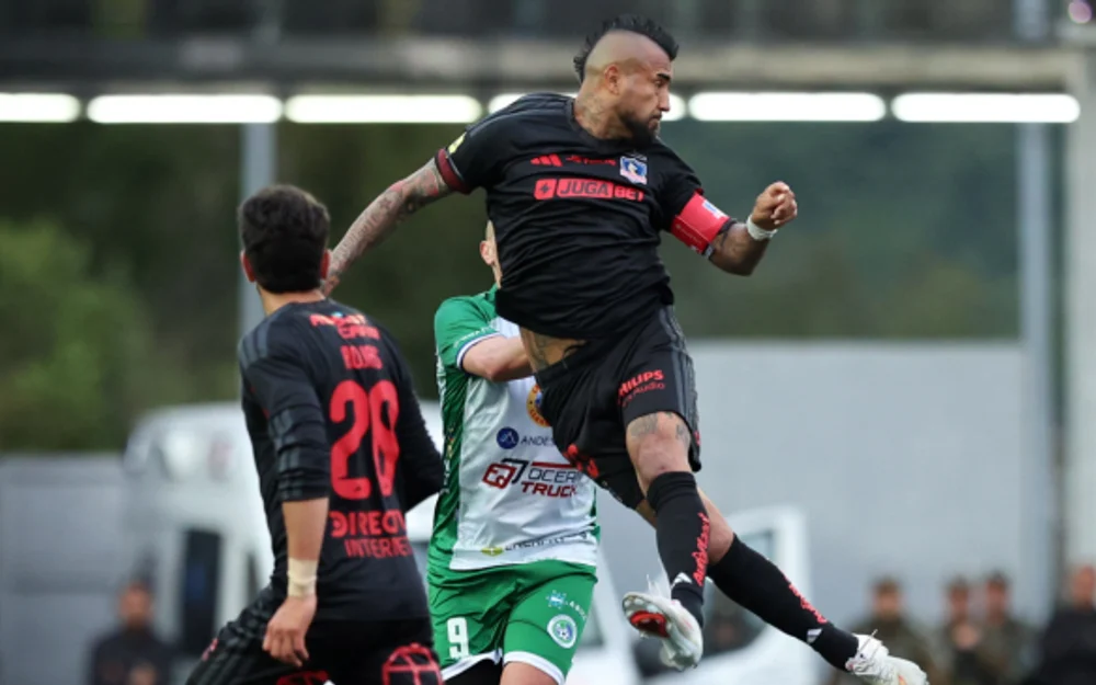 Colo Colo y Puerto Montt definen al segundo semifinalista de Copa Chile