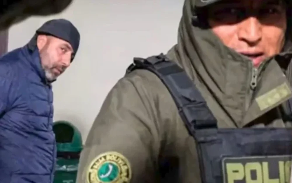 Reporte vincula a Fernando Cerimedo con operaciones de intervención electoral en Chile y América Latina