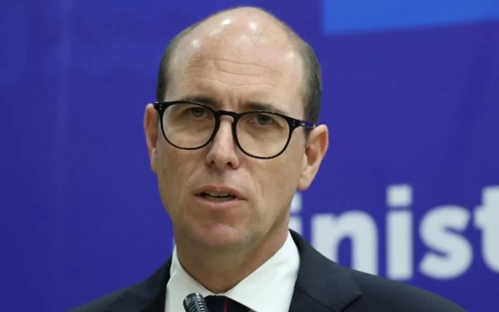 Arrau atribuye el descontento en seguridad a la "vara alta" que enfrenta la derecha