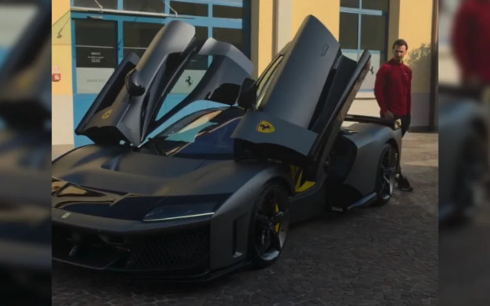 Zlatan Ibrahimovic celebra sus 45 años con un Ferrari F80 de producción limitada