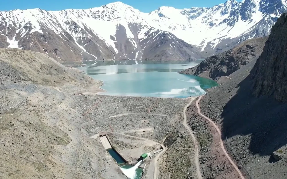 Río Maipo duplicaría su caudal en enero de 2027 gracias a las lluvias de este invierno