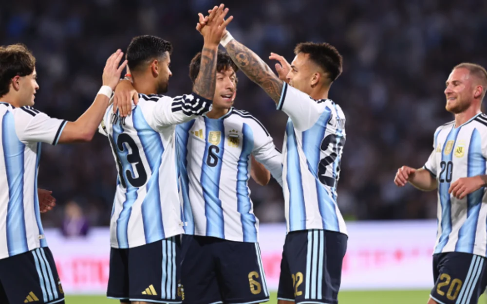 Argentina golea 4-0 a Bolivia en su primer amistoso tras el Mundial 2026