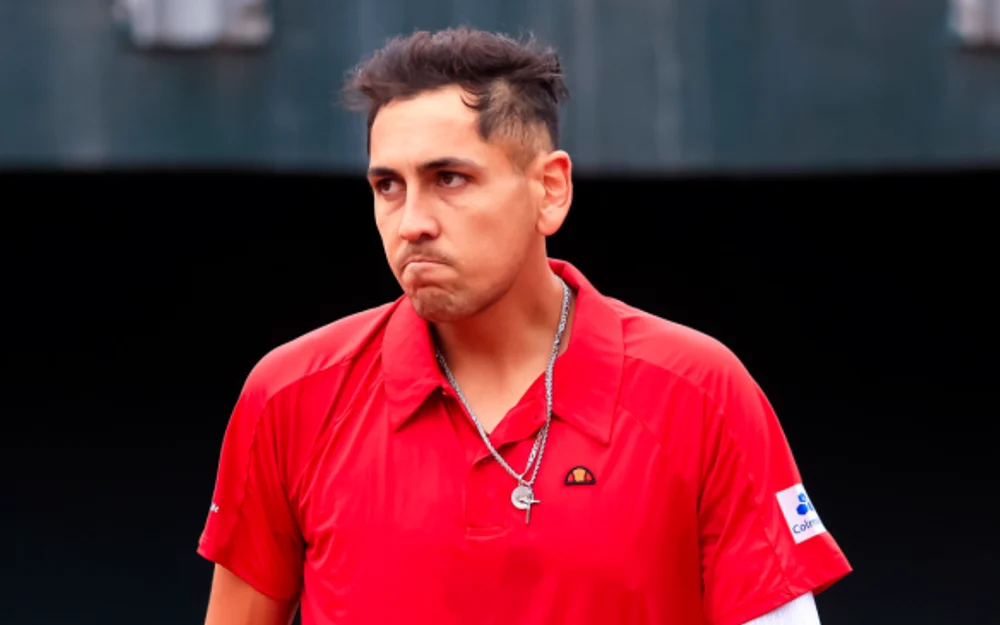 Tabilo cae en tres sets ante Carreño Busta y se despide del Masters de Shanghái