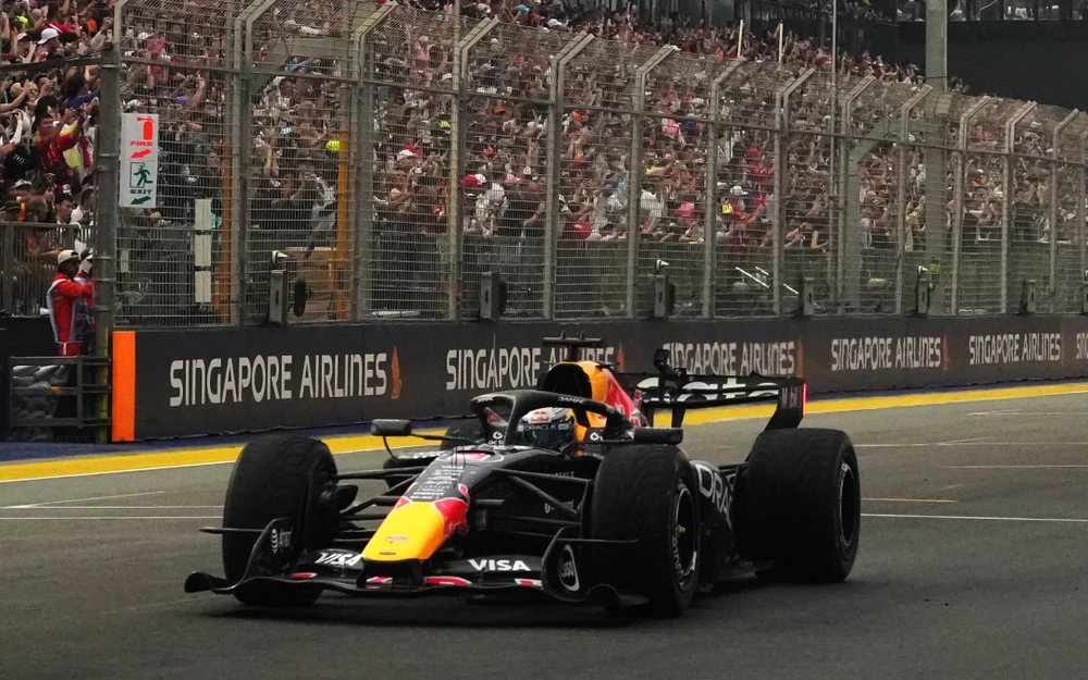 Verstappen gana el sprint del GP de Singapur