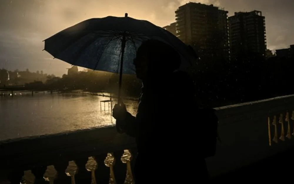 Meteorólogo atribuye intensidad del último frente al "Súper Niño" y anticipa calor y lluvias para el verano