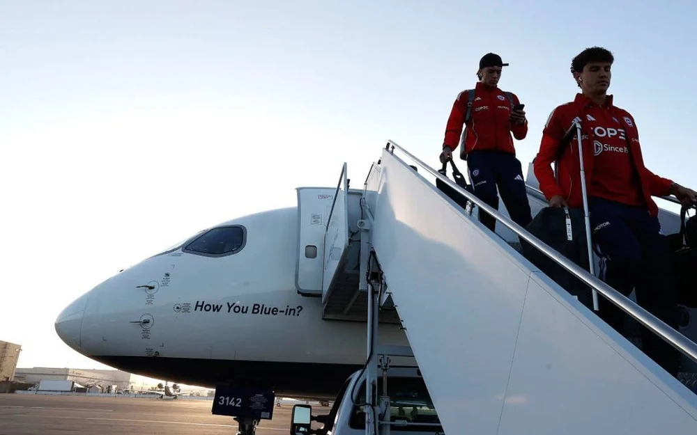 La Roja arriba a Los Ángeles sin Marcelino para el amistoso ante México