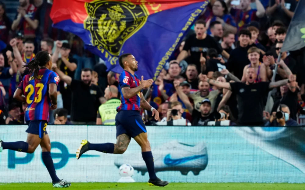Barcelona golea 3-0 a Getafe y llega a ocho triunfos seguidos en La Liga
