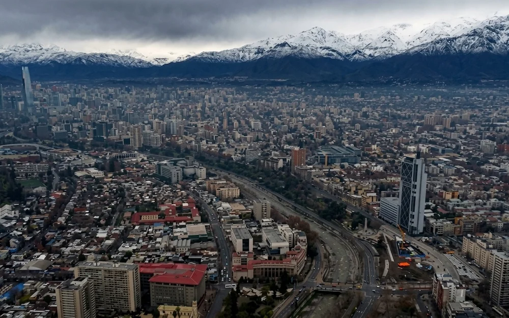Santiago cierra la semana sin lluvias tras el paso de una breve tormenta