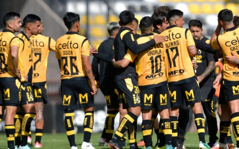 Coquimbo Unido golea 5-2 a Colo Colo y reivindica su récord histórico de puntos