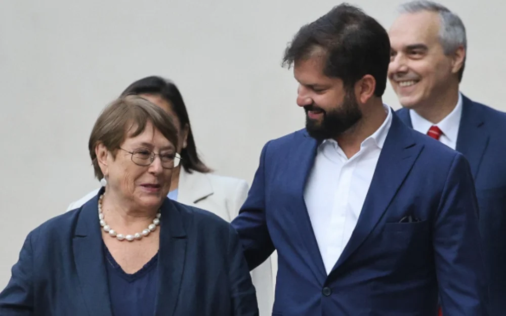Cadem: Bachelet supera a Boric como mejor candidata entre quienes se identifican con la centroizquierda