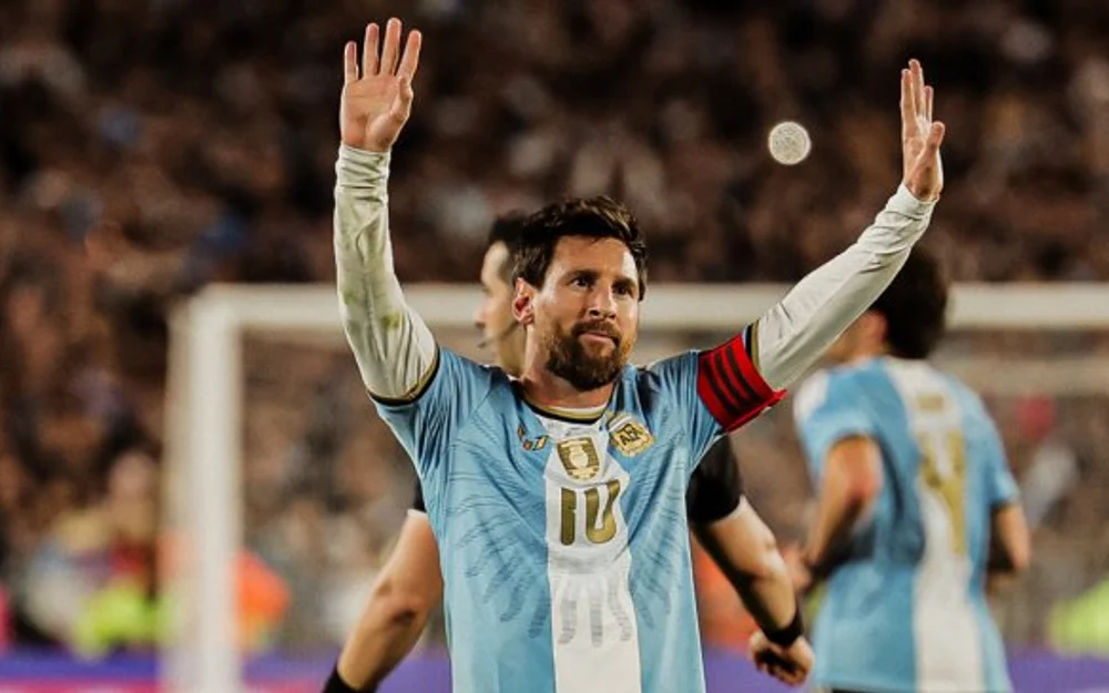 Messi se despide de la selección argentina ante 85 mil personas en el Monumental