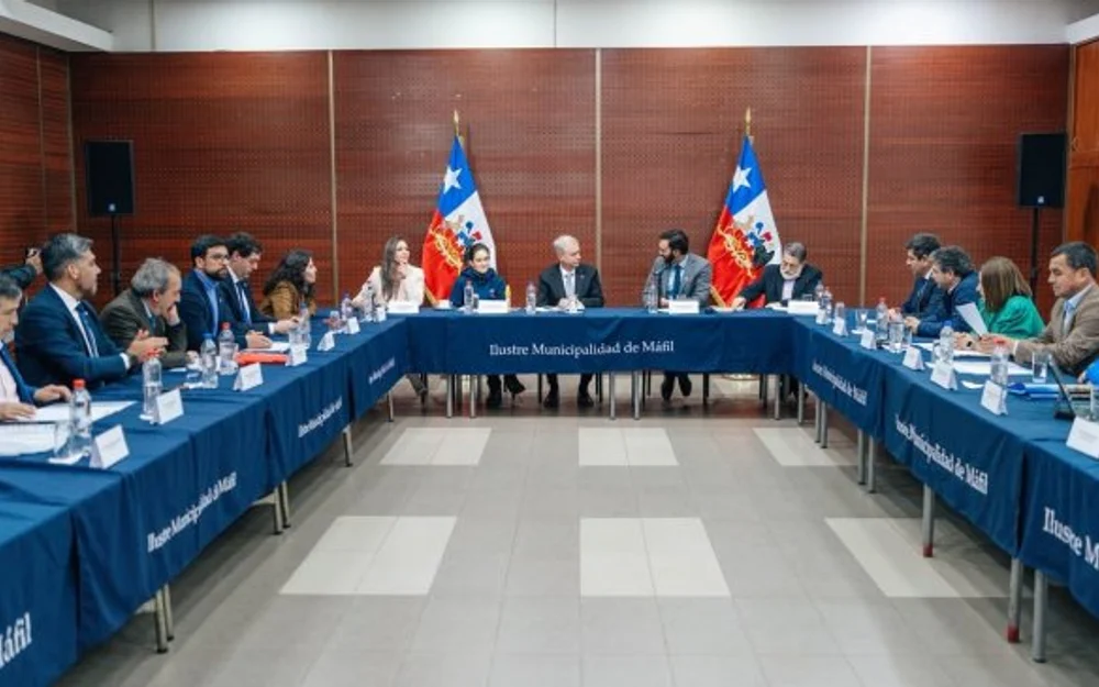 Alcaldes y diputados de Los Ríos piden a Kast no recortar inversión pública para frenar el desempleo