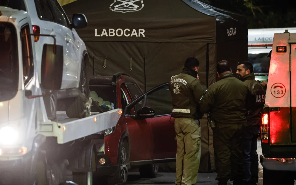 Carabinero de franco recibe un disparo en Macul al intervenir en el robo de una camioneta
