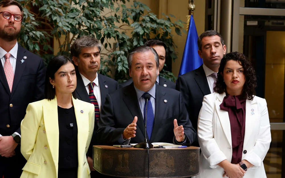 Muerte de Aliste Vega reabre el debate por indultos humanitarios y vuelve a dividir al oficialismo