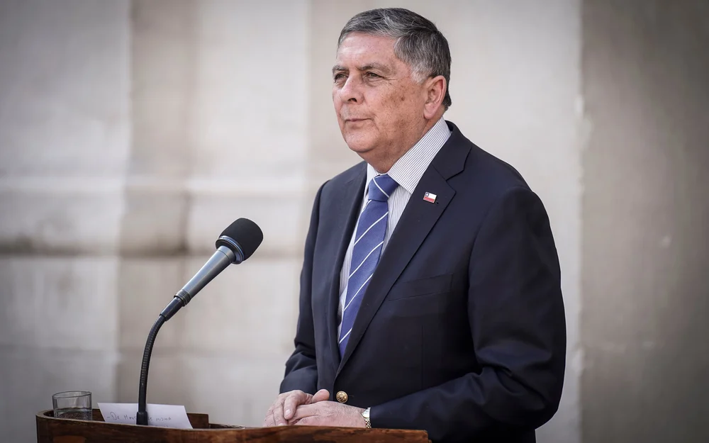 Alvarado defiende respuesta del gobierno al aluvión en Las Condes y descarta trato desigual