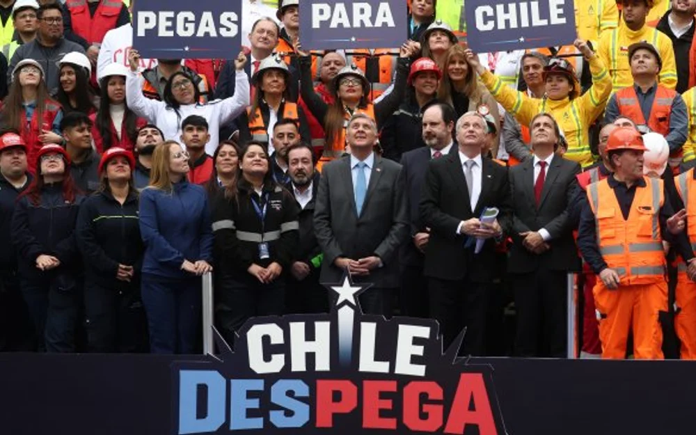 Kast presenta plan proempleo con subsidio de 91 mil millones y obras por 800 mil millones
