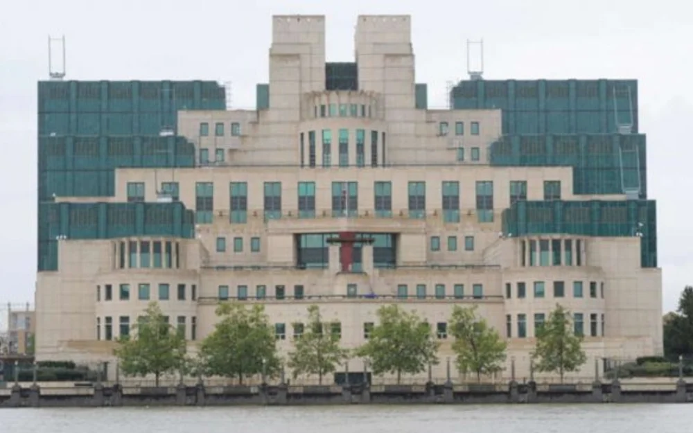 MI5 alerta que un centenar de académicos británicos trabajó en proyectos financiados por China para espionaje