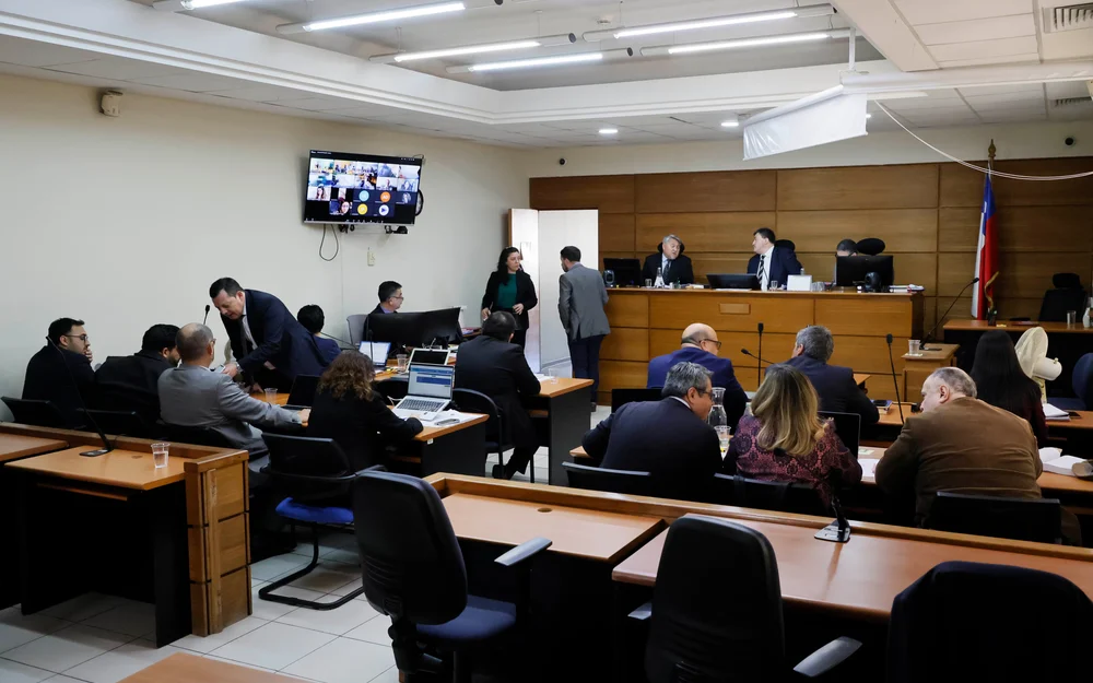 Arranca juicio oral por megaincendio de Valparaíso y Quilpué: Fiscalía pide perpetua para los nueve imputados