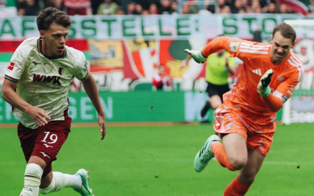 Neuer falla a los cinco segundos y Augsburgo logra el gol más rápido de la Bundesliga