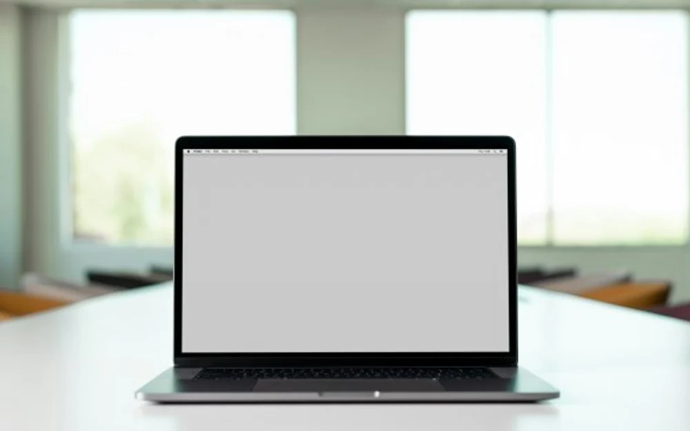 Centros de pensamiento afines al Gobierno reprochan falta de anticipación por el fin de "Yo Elijo Mi PC"