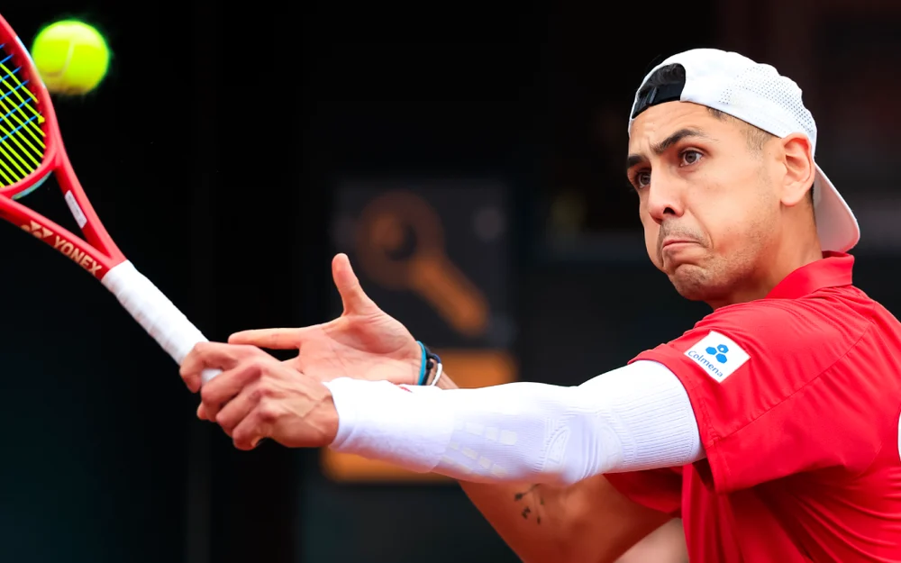Chile arranca cuesta arriba la serie ante España en Copa Davis tras la derrota de Tabilo