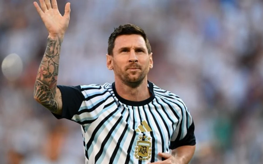 Messi se despide de la Albiceleste ante Benín en un Monumental repleto