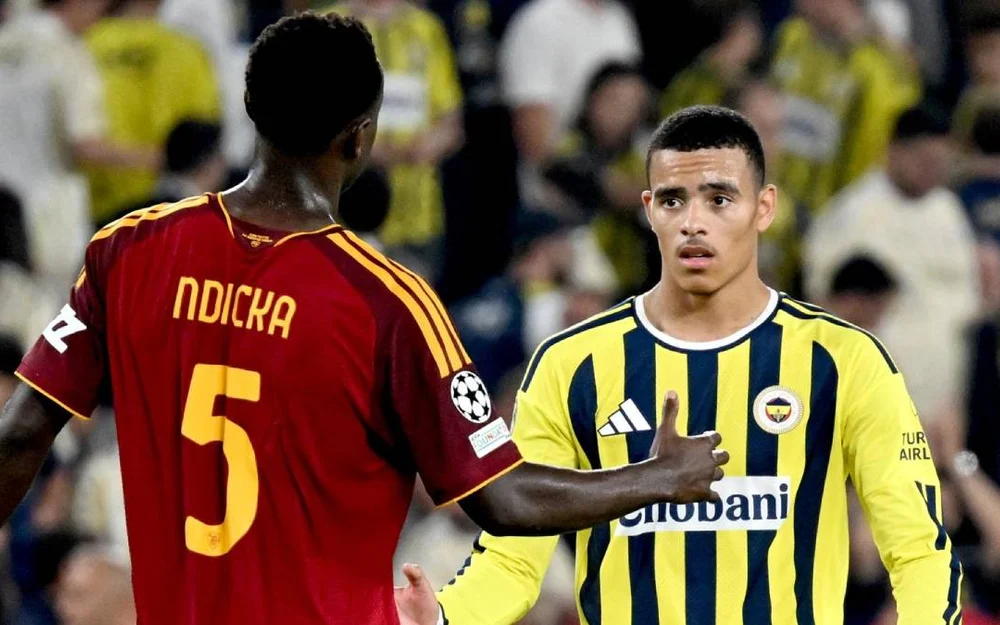 Fenerbahce y AS Roma firman tablas en su vuelta a la Champions League