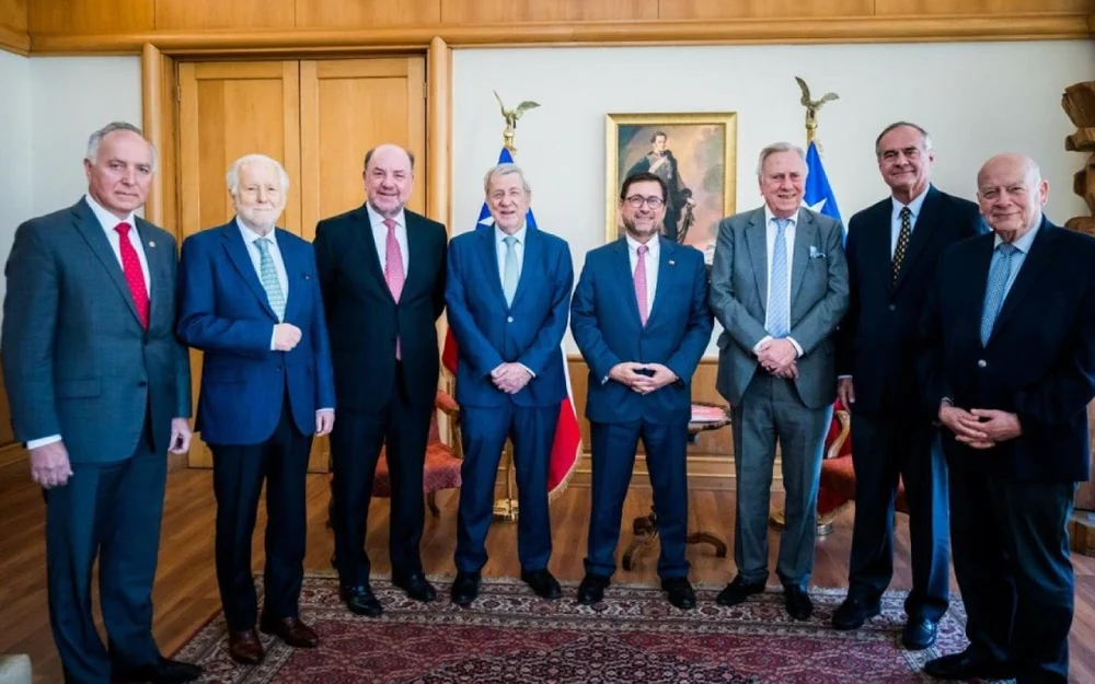 Pérez Mackenna lidera Consejo de Excancilleres