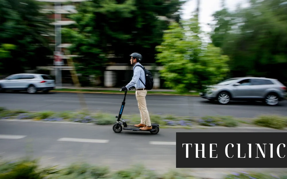Proyecto de ley busca exigir licencia, seguro y mayoría de edad para scooters eléctricos