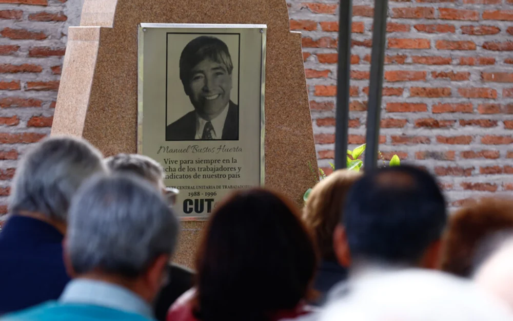 DC conmemora a Manuel Bustos a 27 años de su fallecimiento