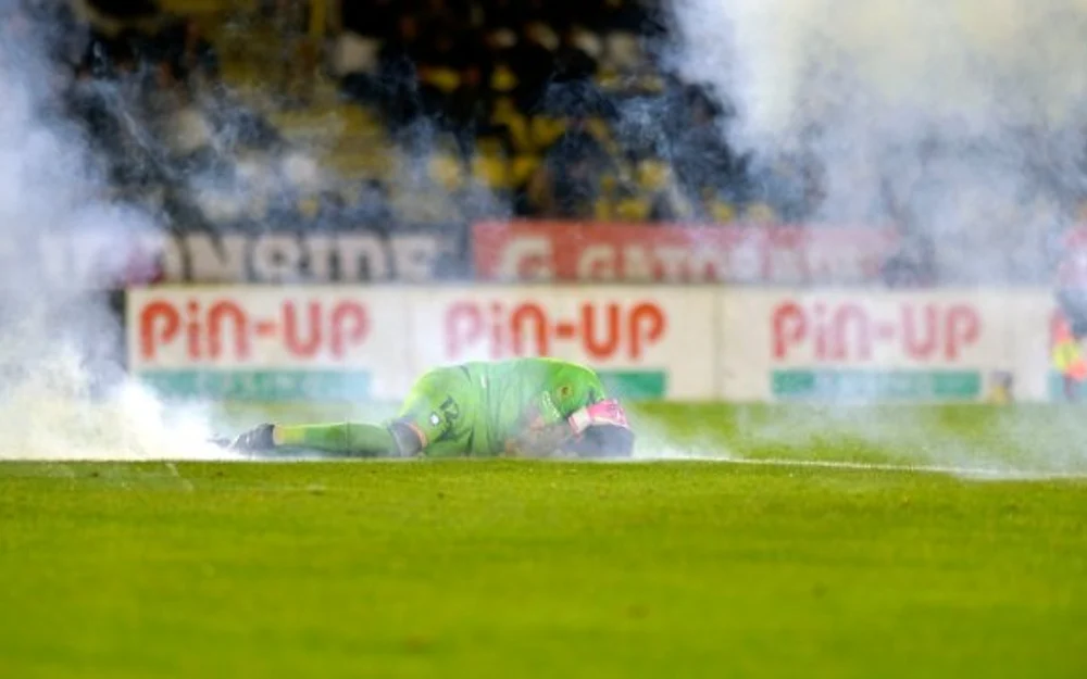 ANFP prohíbe el ingreso a 2.765 hinchas de Coquimbo Unido por bombas de ruido ante Huachipato
