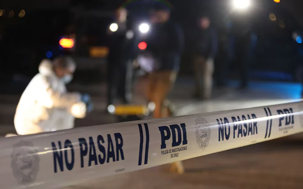 PDI investiga hallazgo de un cuerpo sin vida en el canal del Mapocho en Providencia