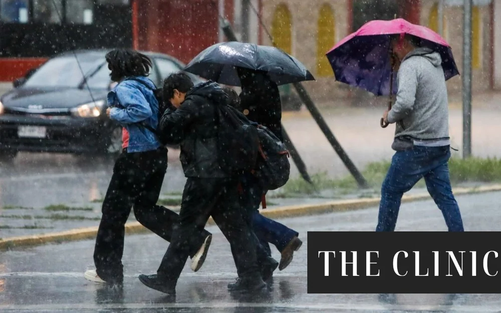 Gobierno proyecta lluvias en Santiago hasta las 22 horas tras tormenta eléctrica