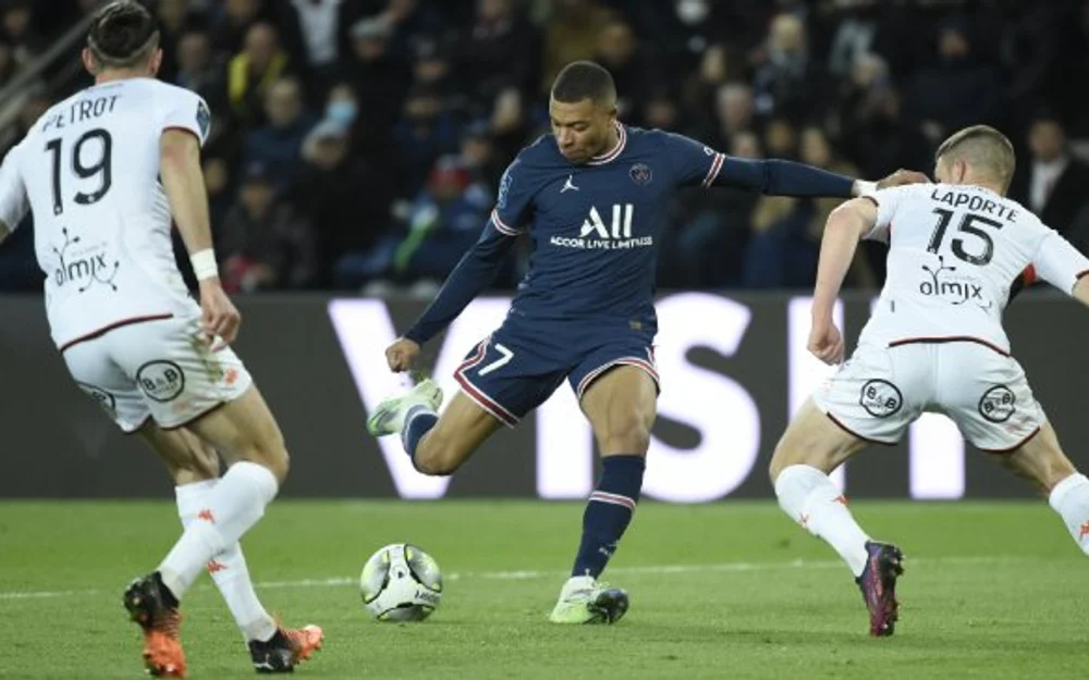 Justicia francesa archiva denuncia de Mbappé contra PSG por acoso moral