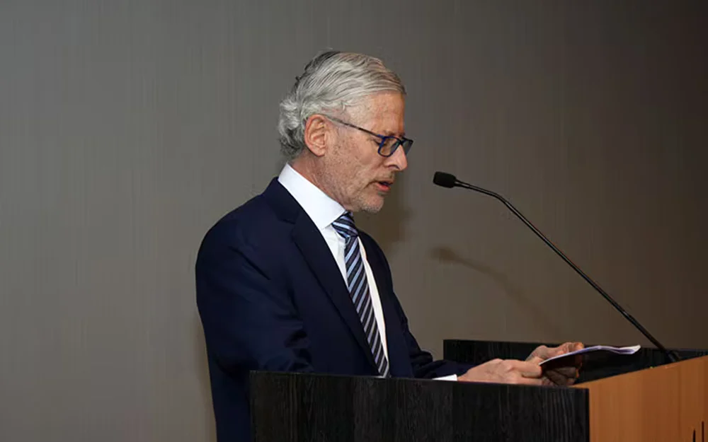 Reforma notarial fuerza la salida del histórico conservador de Santiago Luis Maldonado Croquevielle