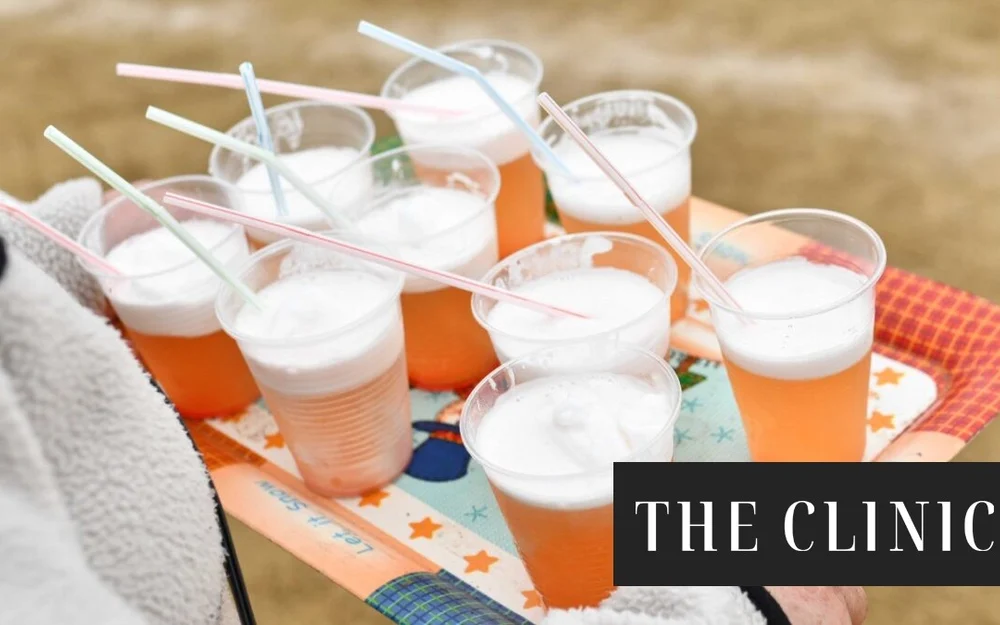 El mito del café para bajar los efectos del alcohol: especialistas advierten que no elimina la ebriedad