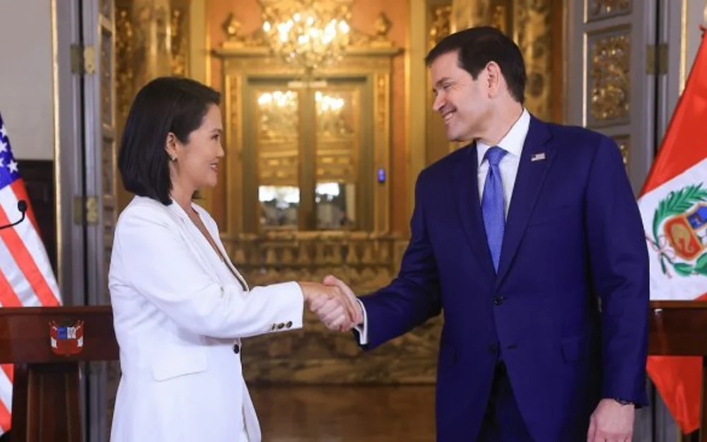 Fujimori pone presión al Congreso peruano mientras exhibe avances con el FBI