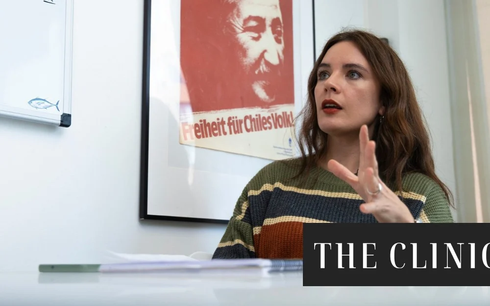 Camila Vallejo asume dirección de escuela de líderes de la CISS y la ejercerá a distancia desde Chile