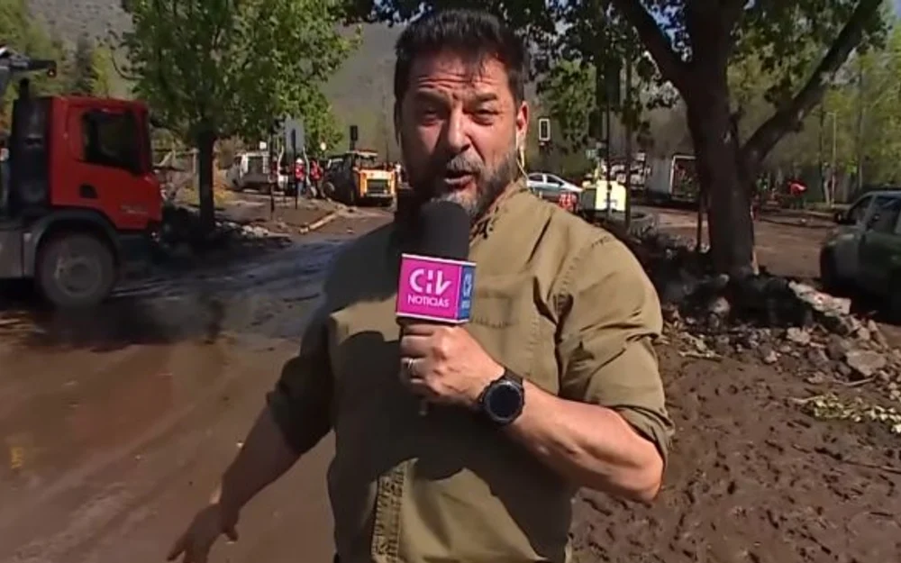 Cavada regresa a pantalla en Chilevisión con despacho por aluvión en Las Condes