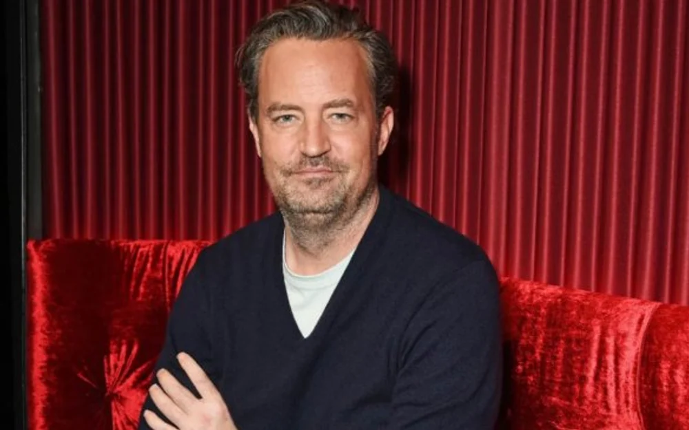 Netflix estrena documental sobre Matthew Perry con archivo privado de su familia