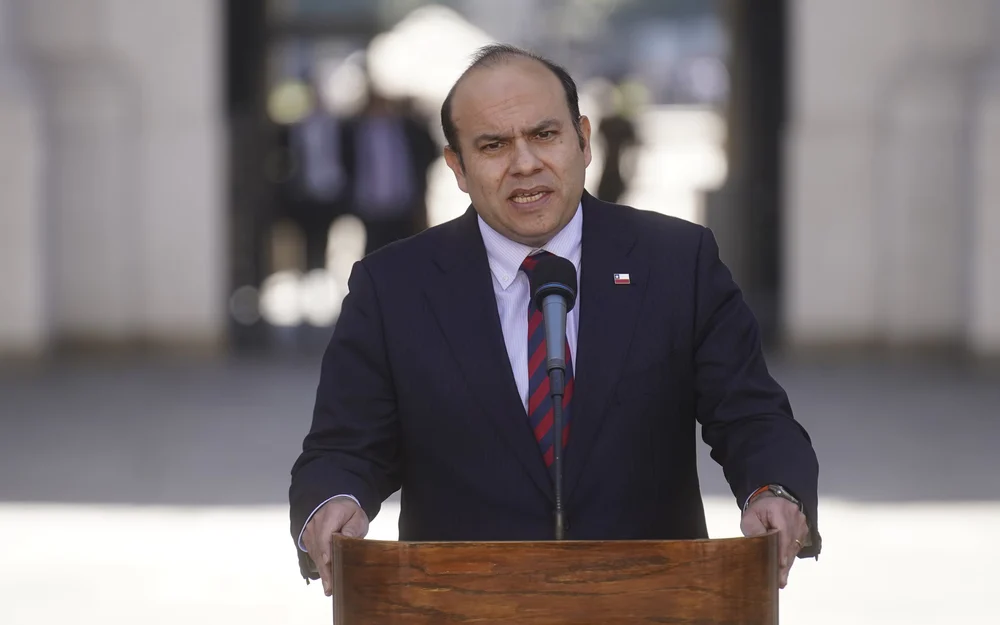 Pavez descarta quiebre en el oficialismo tras debate en RN sobre su relación con La Moneda