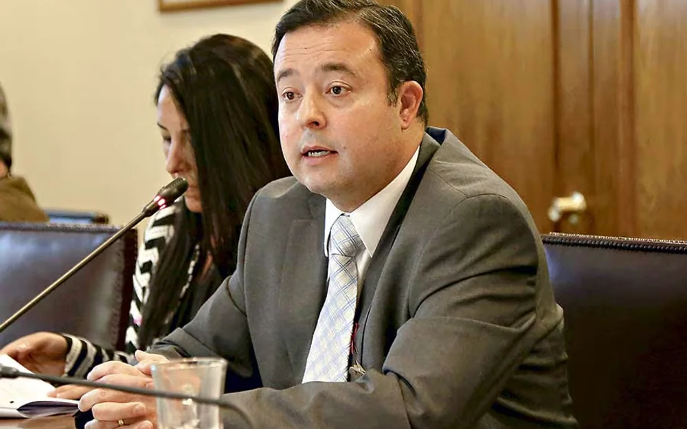 Gobierno nombra a Ignacio García-Huidobro como director nacional del Servicio Médico Legal
