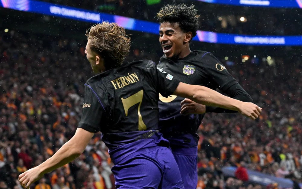 Barcelona golea a Galatasaray en Estambul por la Champions