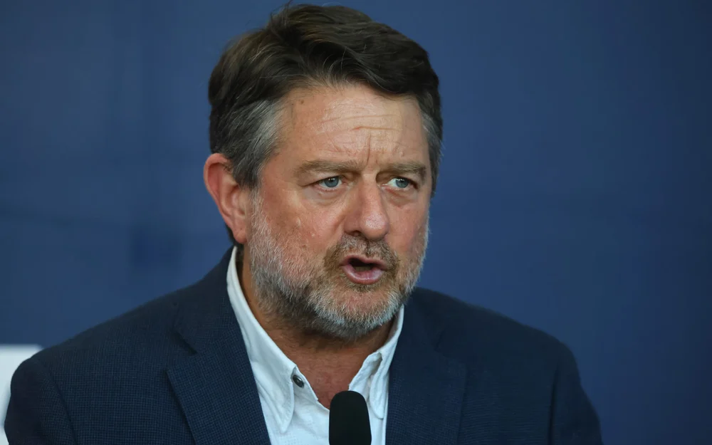 Orrego critica postergación del Tren Santiago-Melipilla: «Va a salir más caro»