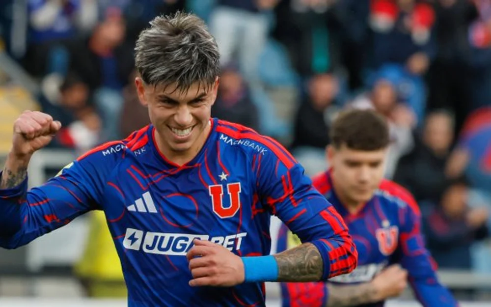 Guerrero firma doblete y estira la ventaja de la U ante Ñublense en Rancagua