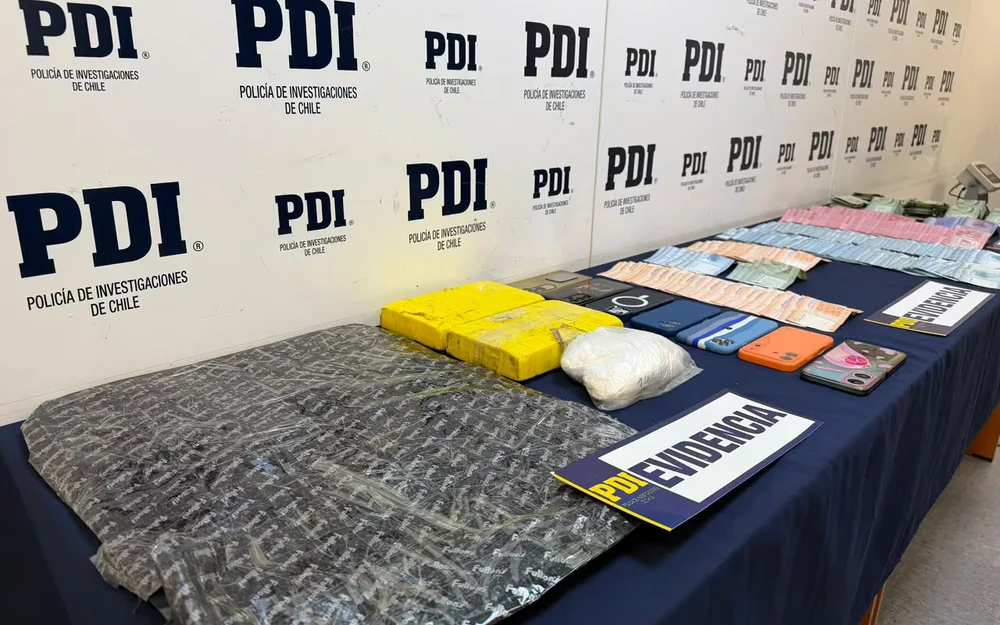 PDI desbarata banda peruana que enviaba cocaína a Hong Kong desde el Aeropuerto de Santiago