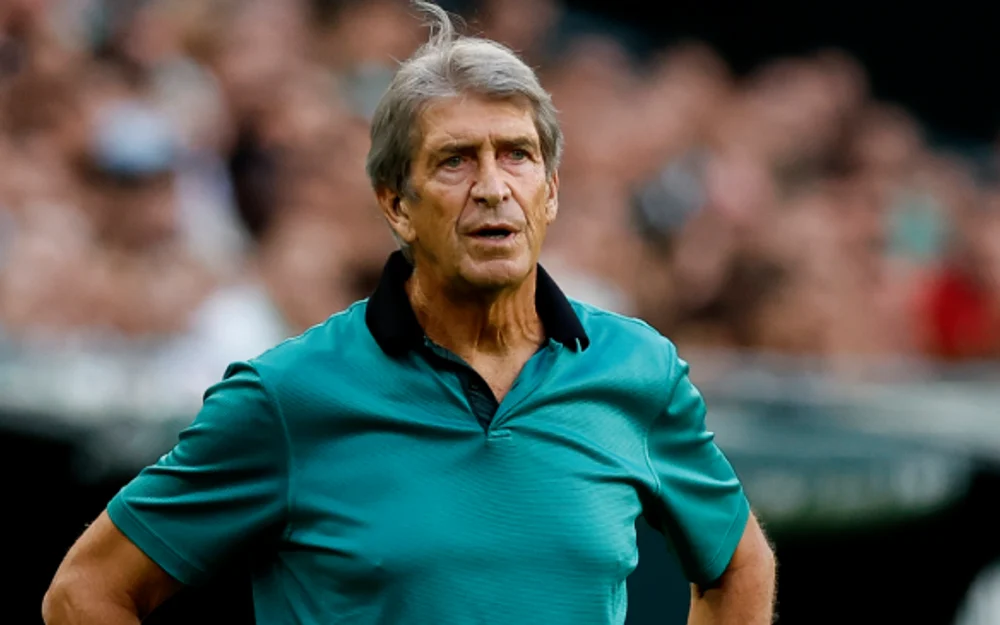Pellegrini celebra goleada del Betis y ya apunta al debut en Champions ante Porto