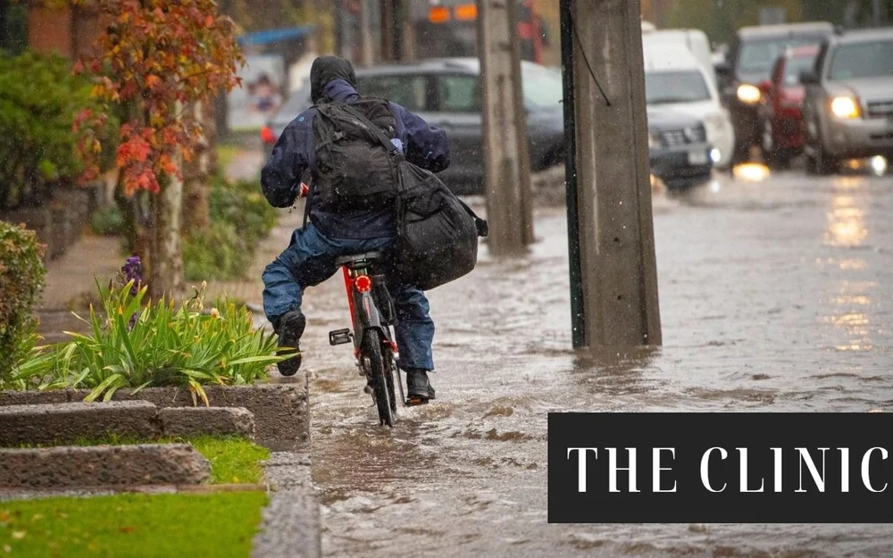 Lluvias en Santiago: ocho pasos bajo nivel bloqueados y 34 semáforos apagados