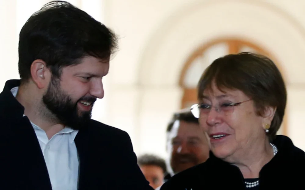 Ortiz abre la puerta a una carta presidencial DC y marca distancia de Bachelet y Boric